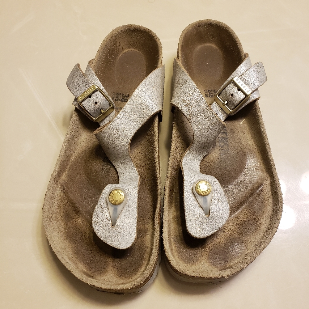 Birkenstock thong sandals size 38